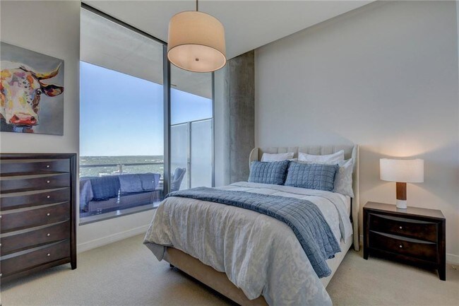 Building Photo - 210 Lavaca St