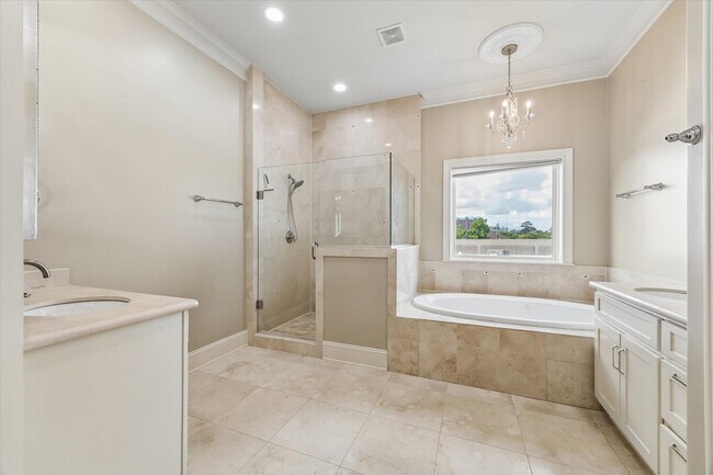 Building Photo - 6019 Post Oak Green Ln