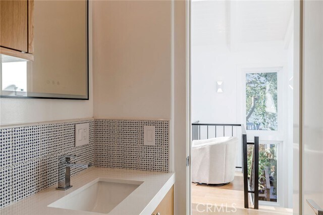 Building Photo - 500 Manhattan Ave