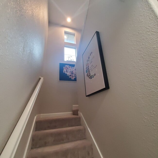 Building Photo - Modern Concord Townhouse 3/2.5 near BART &...