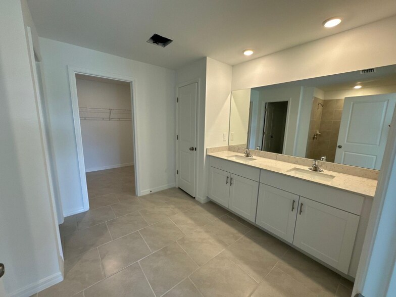 Building Photo - 12312 Amber Waves Rd