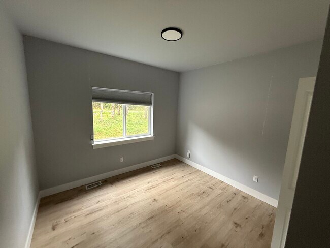 Building Photo - 3990 S Birch Cove Dr