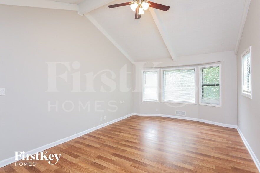 Building Photo - 2639 Windmere Dr NW