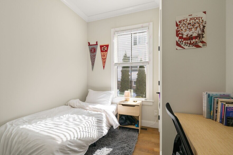 Building Photo - 153 Foster St