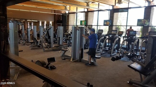 Building Photo - 2011 W Yellowbird Ln
