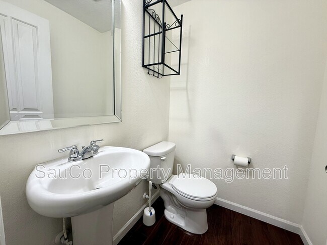 Building Photo - 11044 Southwest Sage Terrace