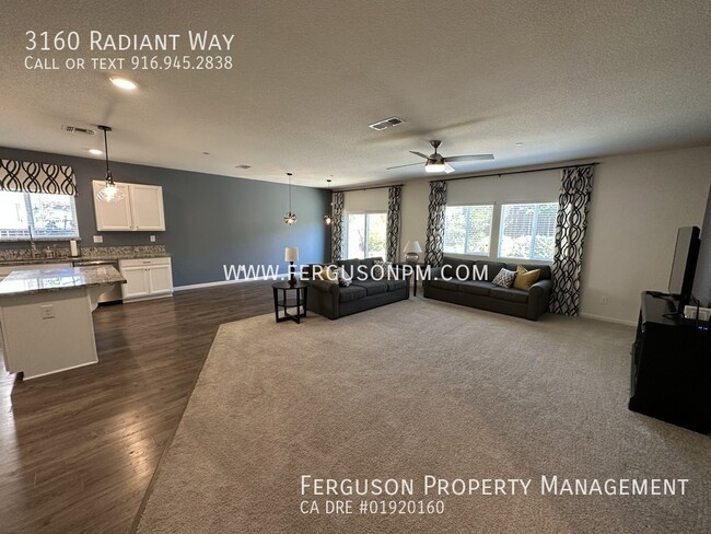 Building Photo - Gorgeous Four Bedroom Home in Westpark