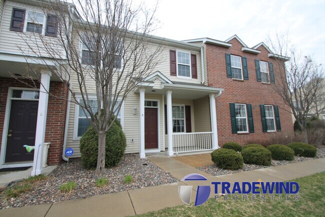 Building Photo - 11040 Fergus St NE