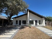 Building Photo - 2120 Datepalm Ave