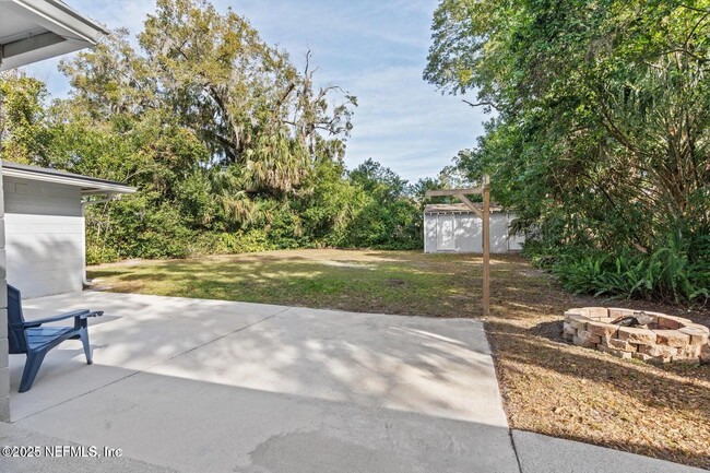 Building Photo - 7243 Ventura Ave