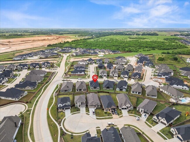 Building Photo - 7523 Mariposa Wy