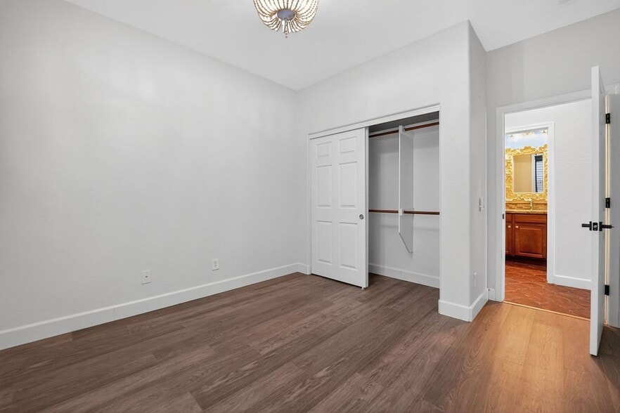 Building Photo - 8224 Imperial Lakes St