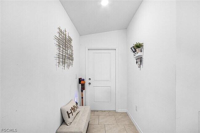 Building Photo - 4007 San Clemente Ct