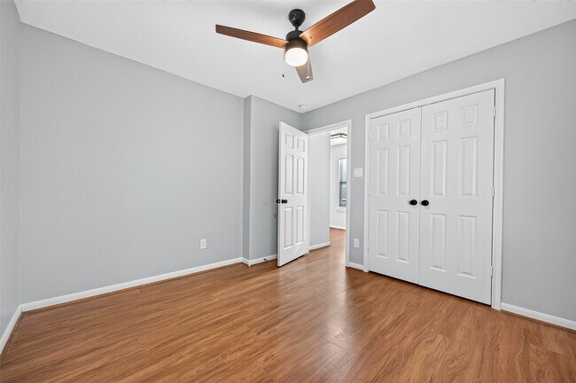 Building Photo - 4613 Knoxville St