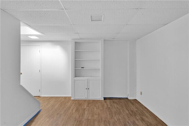 Building Photo - 10191 Sudberry Dr