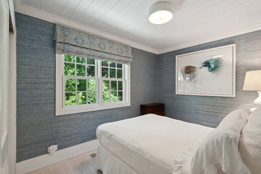 Building Photo - 35 Harris Ln