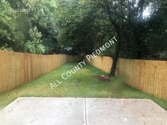 Building Photo - 3219 Credenza Rd