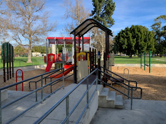 Building Photo - 343 S Steckel Dr
