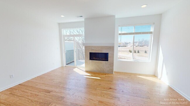 Building Photo - 2721 Bristol Rdg Dr