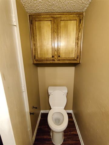 Building Photo - 130 Country Bend