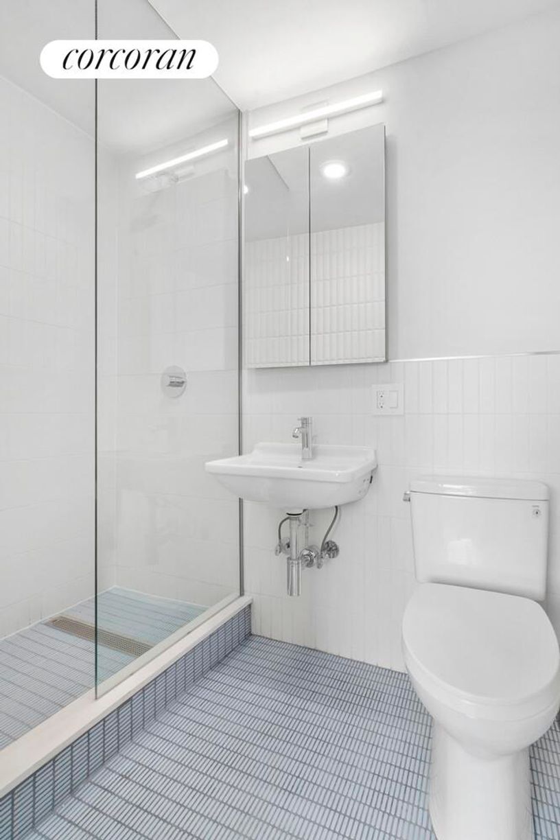 Building Photo - 536 Court St