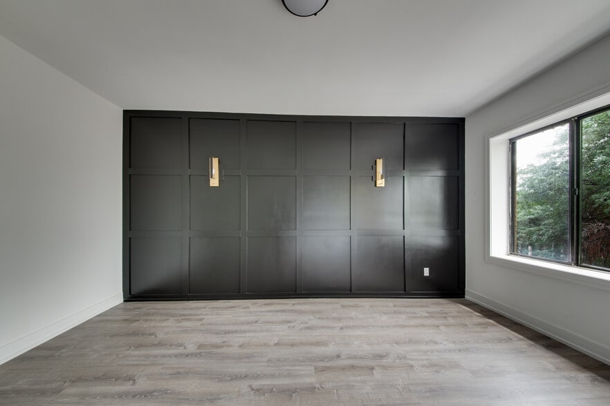 Building Photo - 3056 W Cortland St