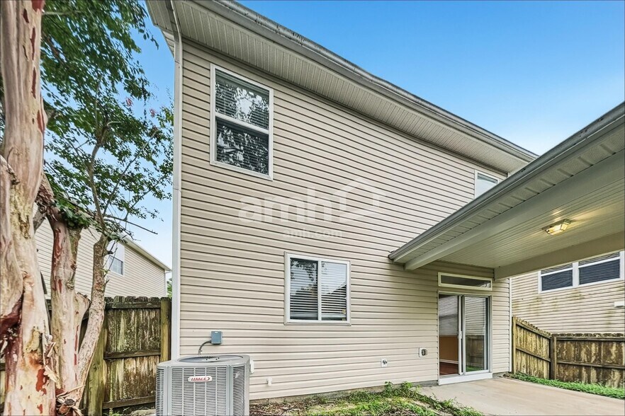 Building Photo - 148 Bellfare Dr