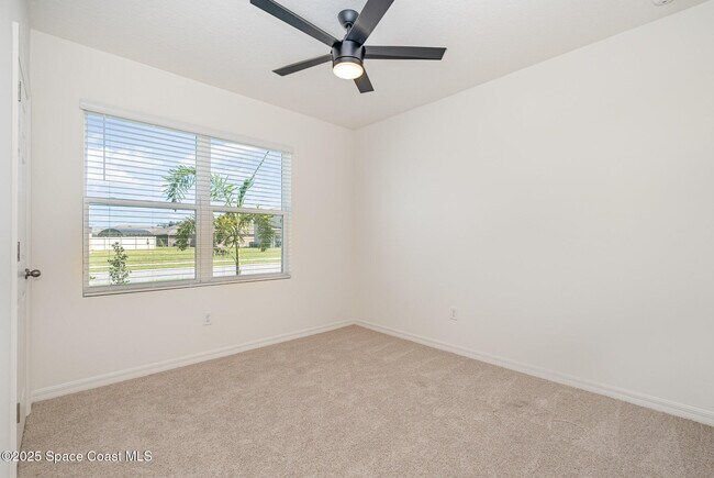 Building Photo - 1378 Casey Ave