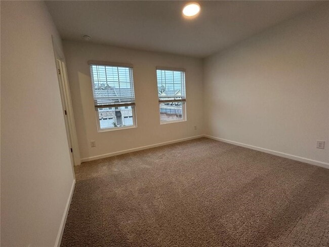 Building Photo - 207 Kinship Dr