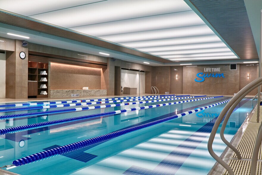 Building Photo - 135 York St