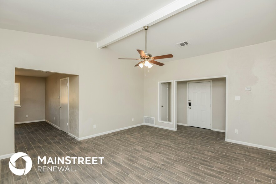 Building Photo - 2606 Shenandoah Dr