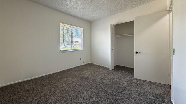 Building Photo - 11231 Reddiford Ct