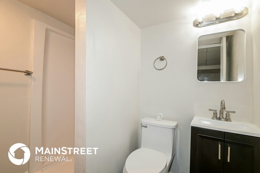 Building Photo - 4031 Les Cherbourg Ln