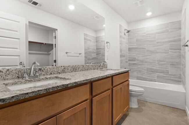 Building Photo - 912 Cherry Laurel Ln