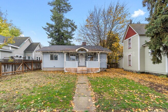 Building Photo - 410 E 8th Ave