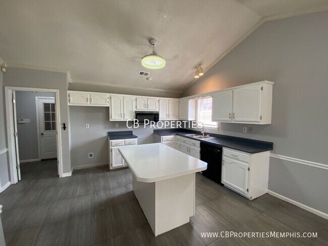 Building Photo - 6890 Water Point Cove E