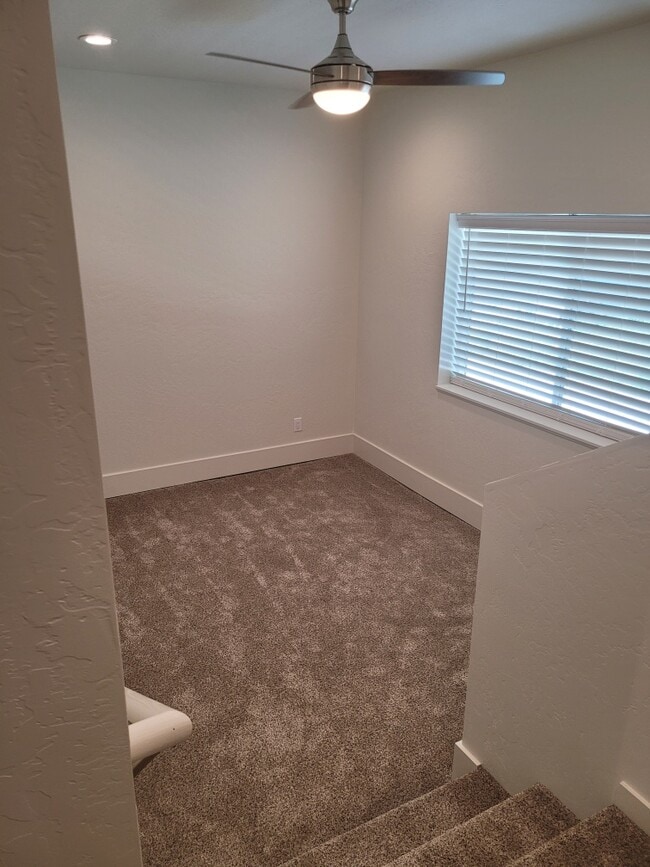 Building Photo - 228 E Spokane Ave