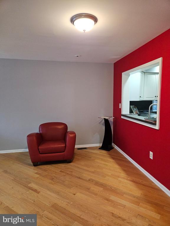 Building Photo - 45 Coriander Dr