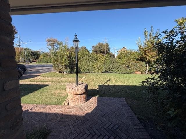 Building Photo - 3316 Walnut Hill Ln