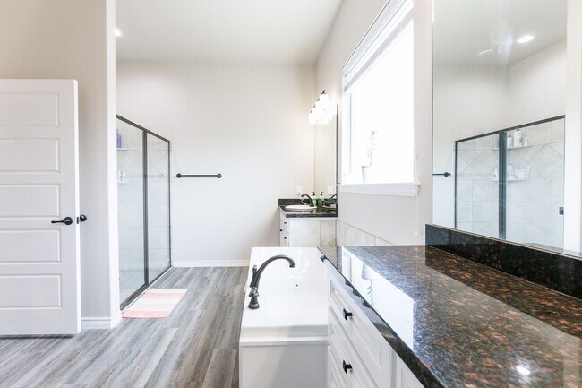 Building Photo - Spacious 4 Bed Home Near Frenship Schools | Modern Build | 2022 Construction