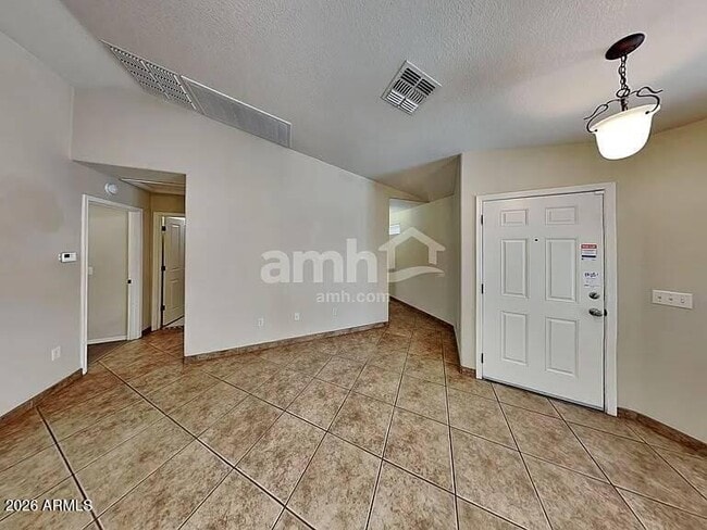 Building Photo - 6380 E Butte Stone Dr