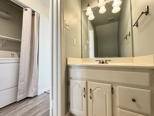 Building Photo - READY NOW!! Fenced Patio - Pet Friendly - Over 1,500 Square Feet!!