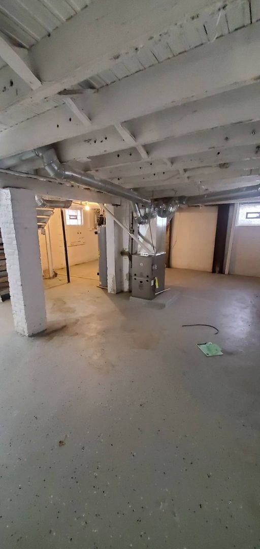 Building Photo - 9703 Elwell Ave