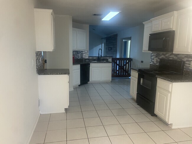 Building Photo - 4307 Sunflower Creek Ln