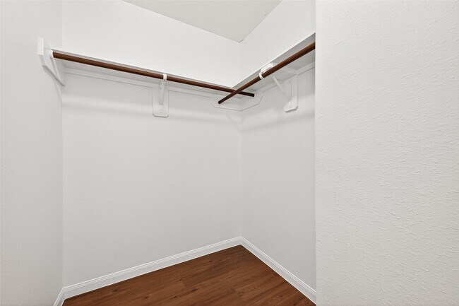 Building Photo - 5943 Stockholm Ct