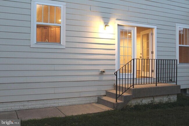 Building Photo - 1202 Anderson St