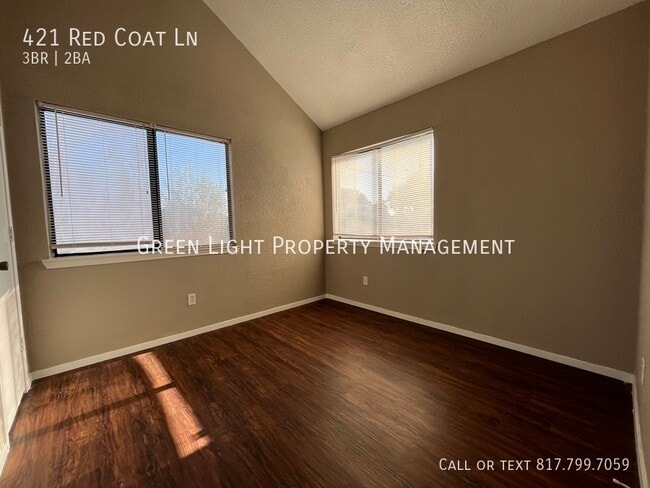 Building Photo - 421 Red Coat Ln