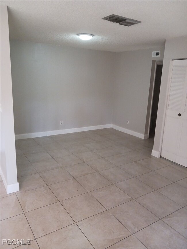 Building Photo - 12345 Woodrose Ct