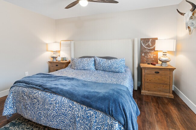 Building Photo - 246 Copper Ave