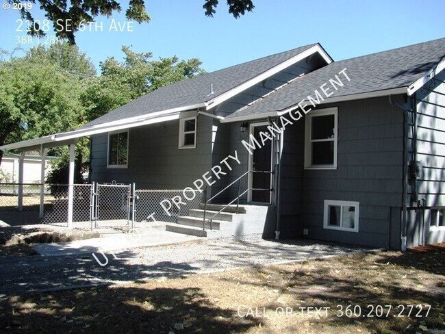 Building Photo - 2108 SE 6th Ave